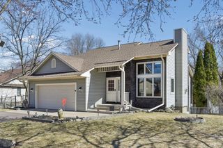 4023 Hadley Avenue N, Oakdale, MN 55128
