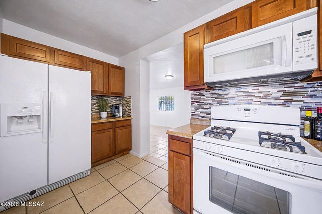 2531 E 19th Street, Tucson, AZ 85716