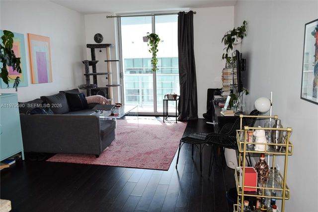 185 SW 7th St 2814, Miami, FL 33130