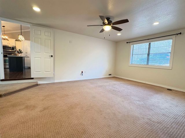 7 Odessa Drive, Cherokee Village, AR 72529