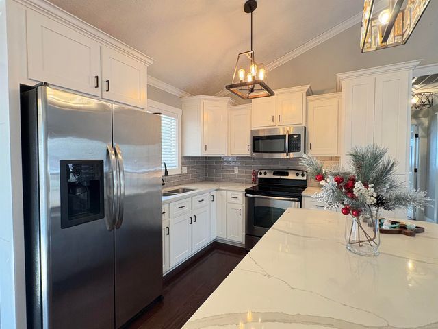 7 Odessa Drive, Cherokee Village, AR 72529