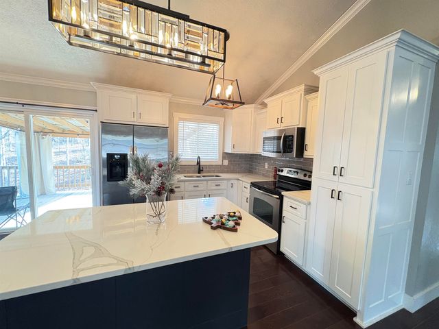 7 Odessa Drive, Cherokee Village, AR 72529