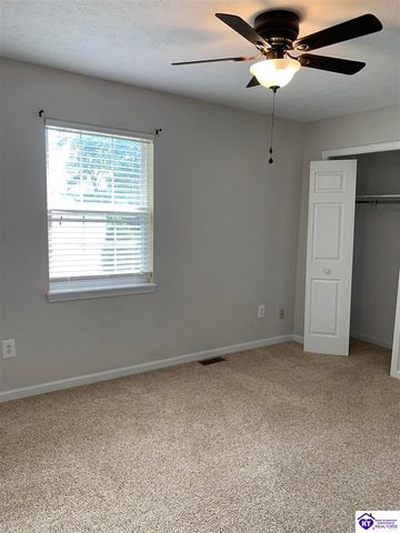 128 Whisbrook Avenue, Vine Grove, KY 40175