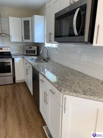128 Whisbrook Avenue, Vine Grove, KY 40175