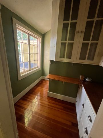35 Tirrell Street 3 Floor, Worcester, MA 01603