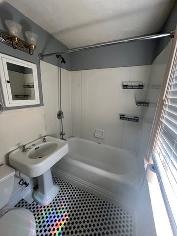 35 Tirrell Street 3 Floor, Worcester, MA 01603