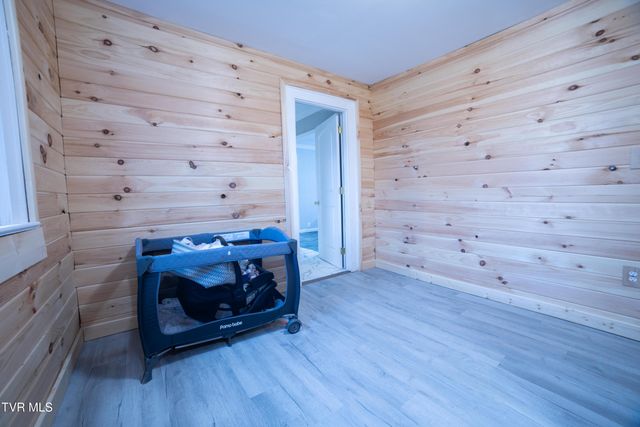 681 Princeton Road, Johnson City, TN 37601