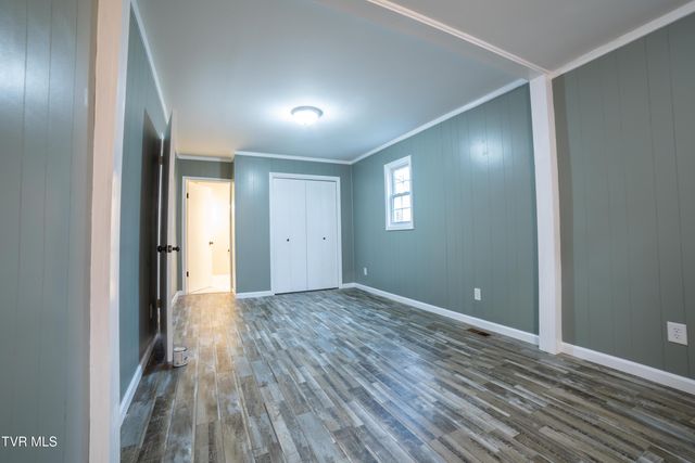 681 Princeton Road, Johnson City, TN 37601