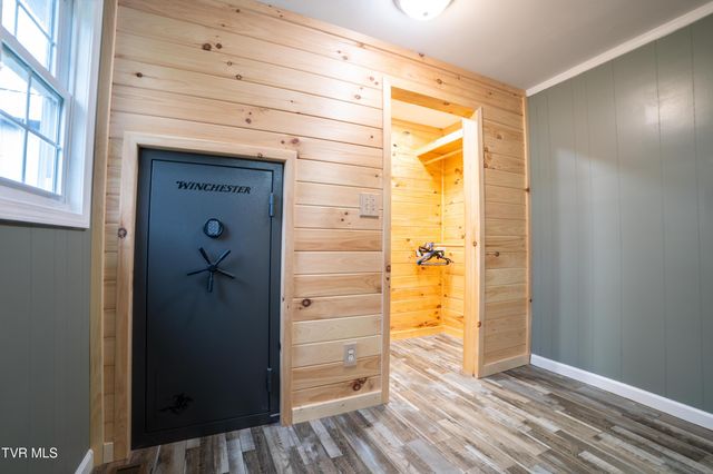 681 Princeton Road, Johnson City, TN 37601