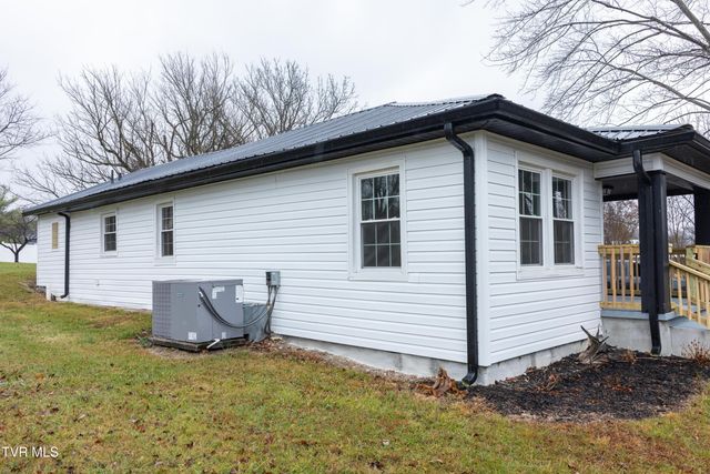 681 Princeton Road, Johnson City, TN 37601