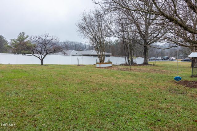 681 Princeton Road, Johnson City, TN 37601