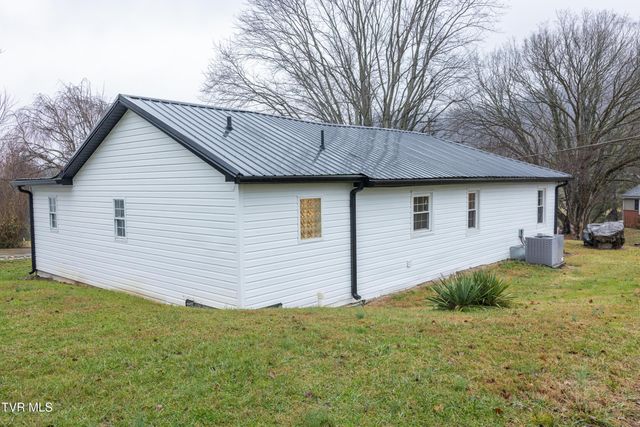 681 Princeton Road, Johnson City, TN 37601