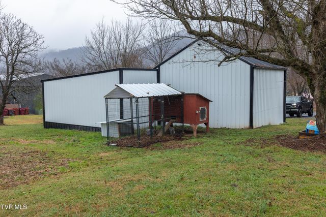 681 Princeton Road, Johnson City, TN 37601
