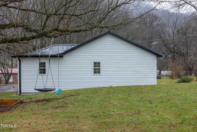 681 Princeton Road, Johnson City, TN 37601