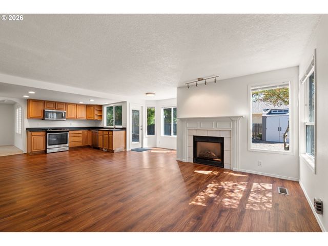 2303 Se 184TH Ave, Vancouver, WA 98683