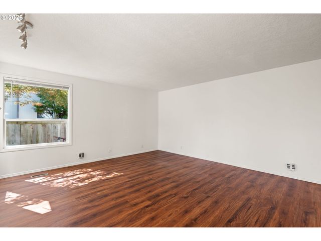 2303 Se 184TH Ave, Vancouver, WA 98683