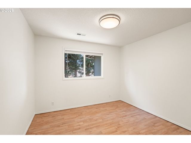 2303 Se 184TH Ave, Vancouver, WA 98683