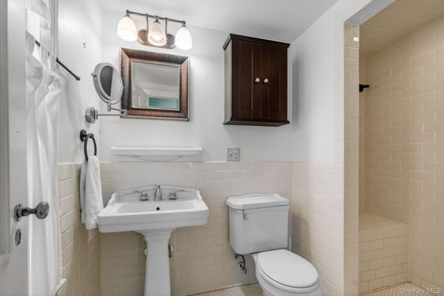 80 Dunneman Avenue, Kingston, NY 12401