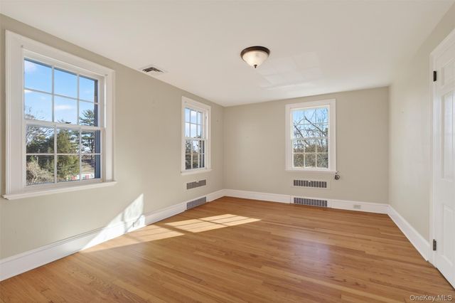 80 Dunneman Avenue, Kingston, NY 12401