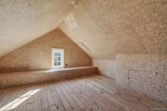 80 Dunneman Avenue, Kingston, NY 12401