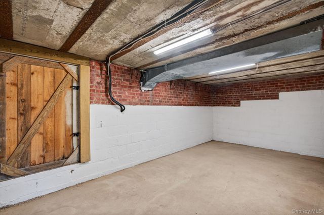 80 Dunneman Avenue, Kingston, NY 12401