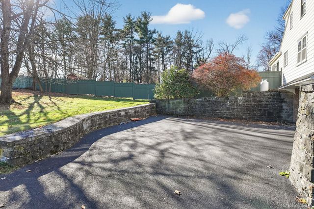 80 Dunneman Avenue, Kingston, NY 12401