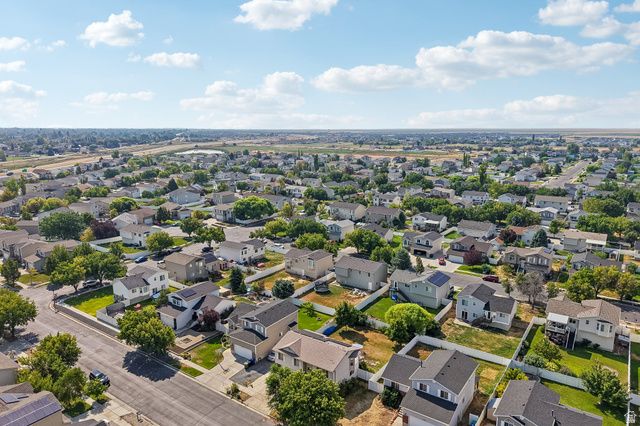 2893 W 2025 S, Syracuse, UT 84075