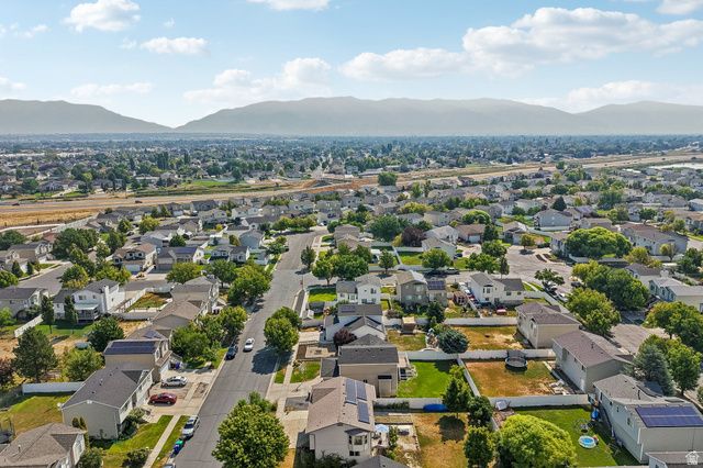 2893 W 2025 S, Syracuse, UT 84075