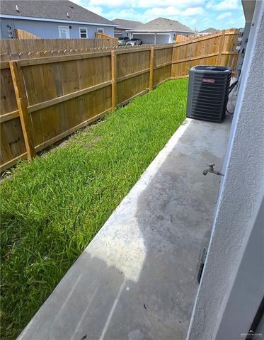 919 N Blair Avenue, Edinburg, TX 78541