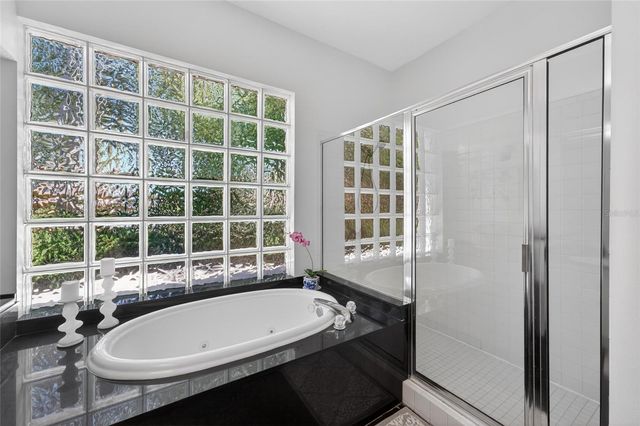 8712 TANTALLON CIRCLE, Tampa, FL 33647