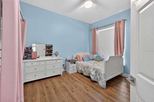 8712 TANTALLON CIRCLE, Tampa, FL 33647