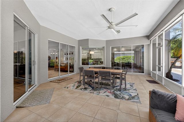 8712 TANTALLON CIRCLE, Tampa, FL 33647