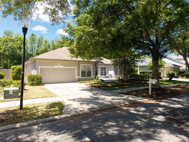 8712 TANTALLON CIRCLE, Tampa, FL 33647