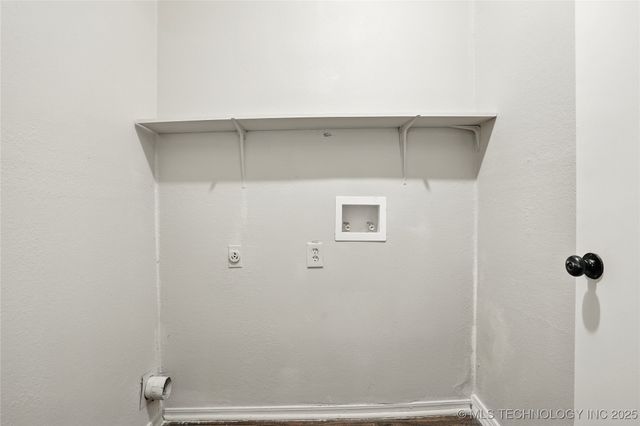 1003 SW 14th Place, Wagoner, OK 74467