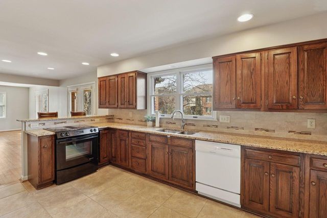 2460 Orchid Lane, Villa Hills, KY 41017