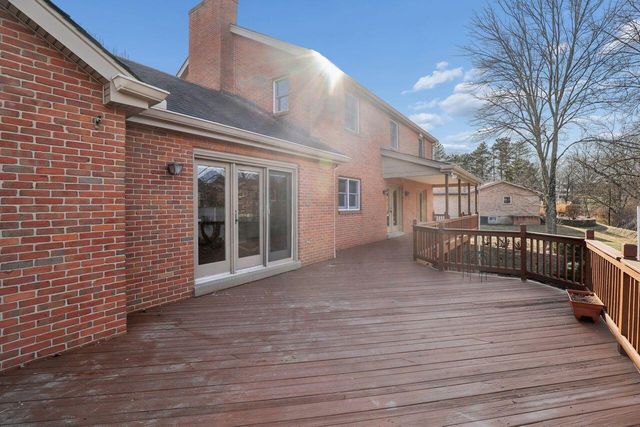 2460 Orchid Lane, Villa Hills, KY 41017