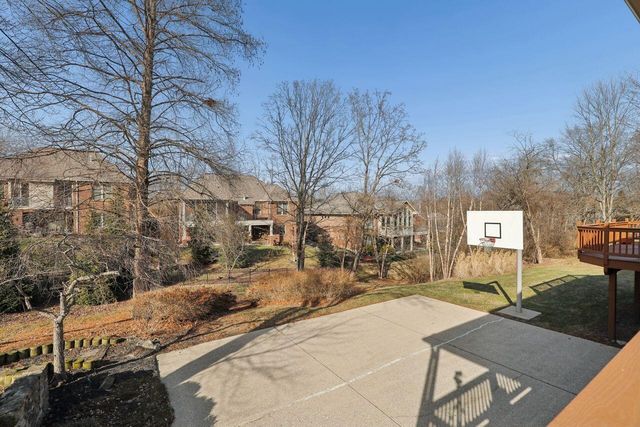 2460 Orchid Lane, Villa Hills, KY 41017