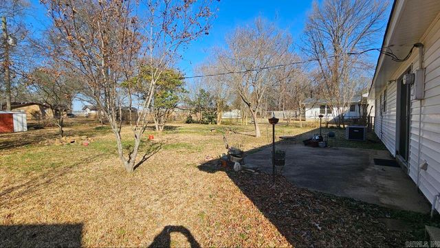 1808 Green Acres Road, Jacksonville, AR 72076