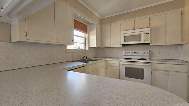 1808 Green Acres Road, Jacksonville, AR 72076