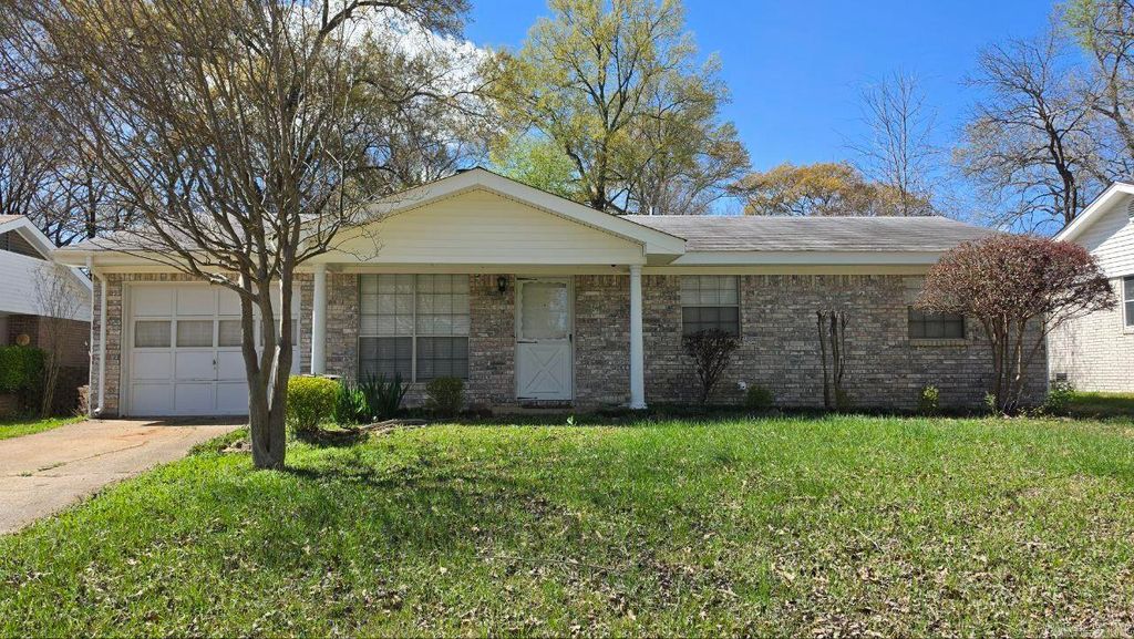 1808 Green Acres Road, Jacksonville, AR 72076