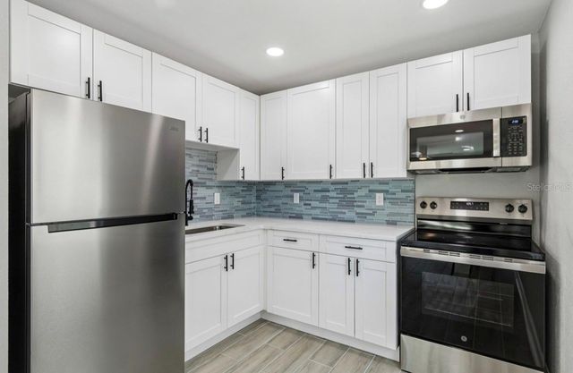 14906 N BAYSHORE DRIVE, Madeira Beach, FL 33708
