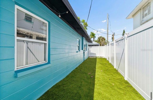 14906 N BAYSHORE DRIVE, Madeira Beach, FL 33708