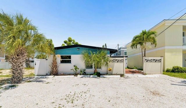 14906 N BAYSHORE DRIVE, Madeira Beach, FL 33708
