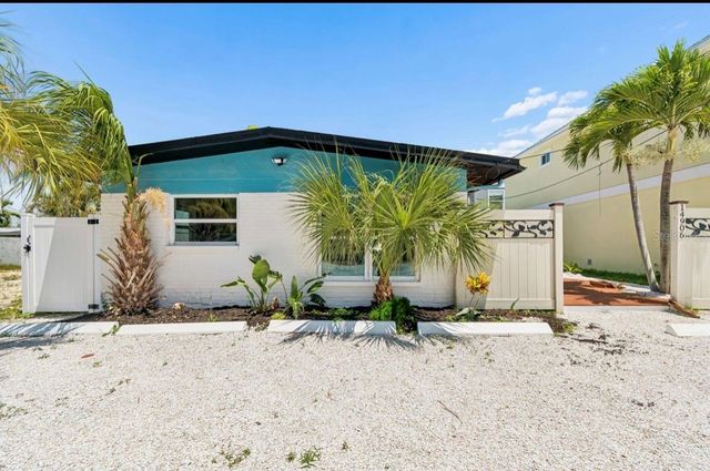 14906 N BAYSHORE DRIVE, Madeira Beach, FL 33708