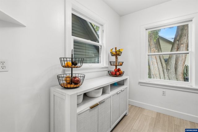 5337 SE King Rd, Milwaukie, OR 97222