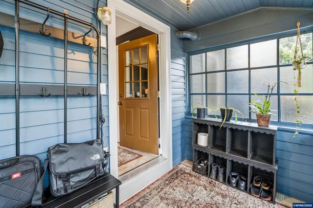 5337 SE King Rd, Milwaukie, OR 97222