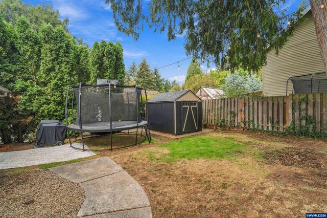 5337 SE King Rd, Milwaukie, OR 97222