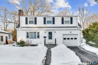 32 Dawes Avenue, Hamden, CT 06517