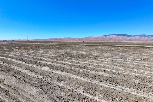 0 W Packard Avenue, Coalinga, CA 93210