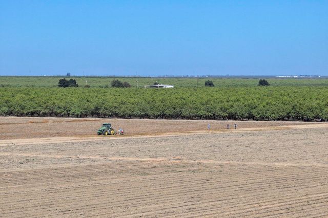 0 W Packard Avenue, Coalinga, CA 93210